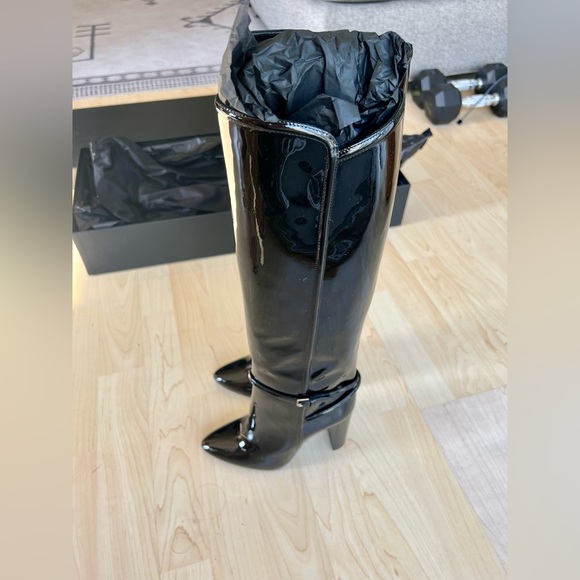 AUTHENTIC Saint Laurent Knee-High Vernice Grupy Boots in Color Nero, size 36+ - Picture 9 of 11